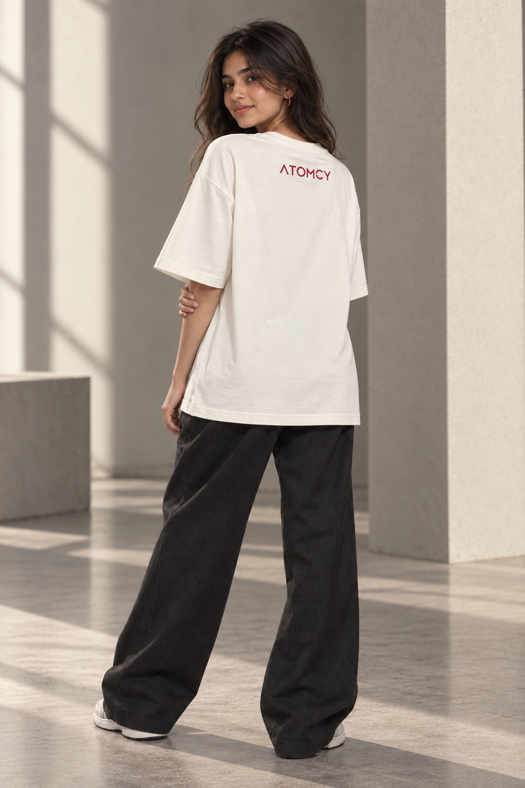 Divine Anklet Oversized T-Shirt – Off-white